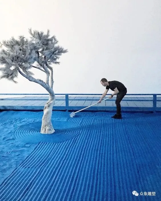 Daniel Arsham